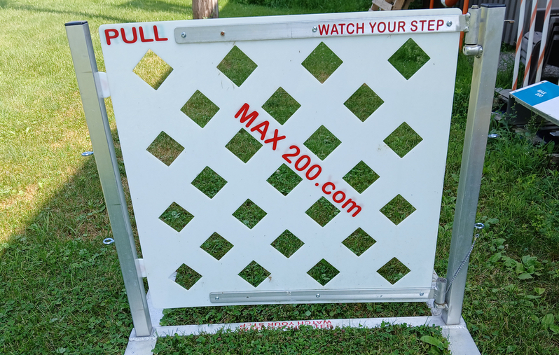 Enter/Exit Gate Max200 NY
